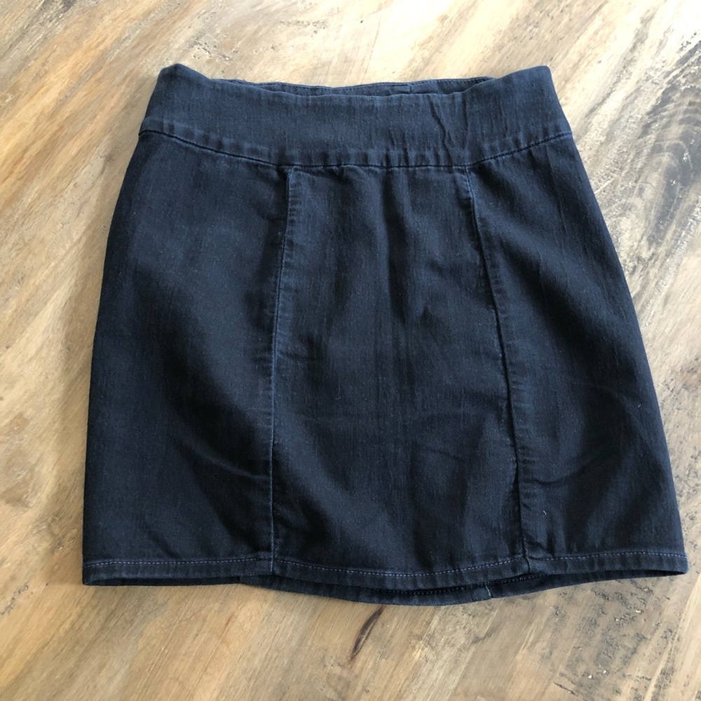 7 For All Mankind Soft Stretchy Skirt (XS)